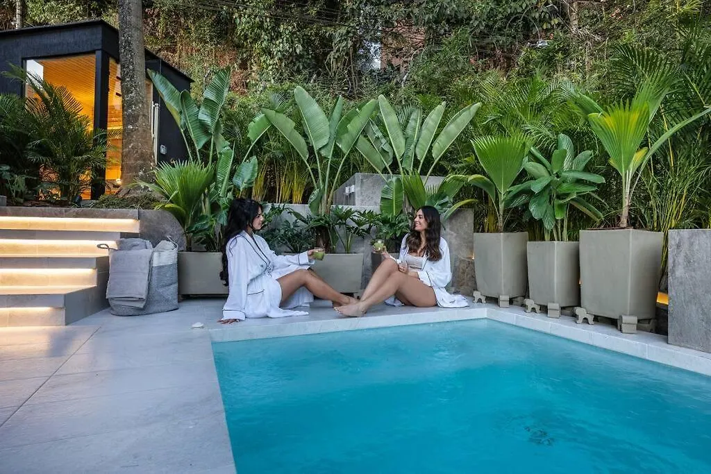 Casa Luxe - Cold Plunge, Sauna, Pool, & Jacuzzi! Villa Medellin 0*,  Colombia