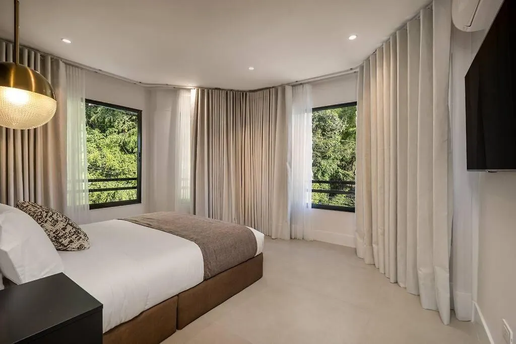 Casa Luxe - Cold Plunge, Sauna, Pool, & Jacuzzi! Villa Medellin 0*,  Colombia