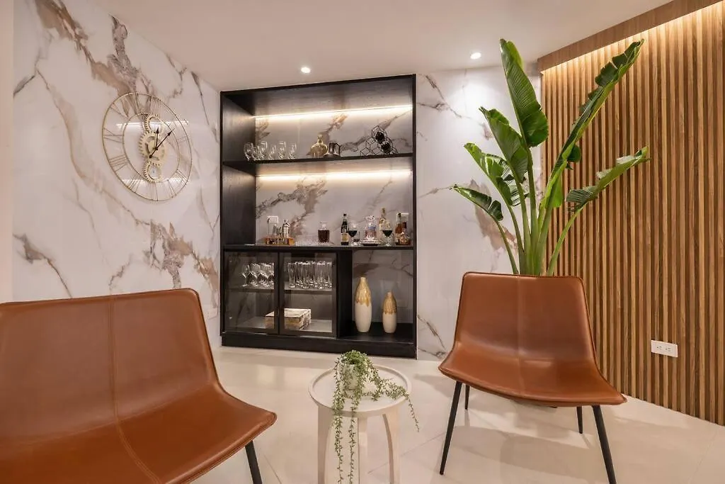 Casa Luxe - Cold Plunge, Sauna, Pool, & Jacuzzi! Villa Medellin Colombia