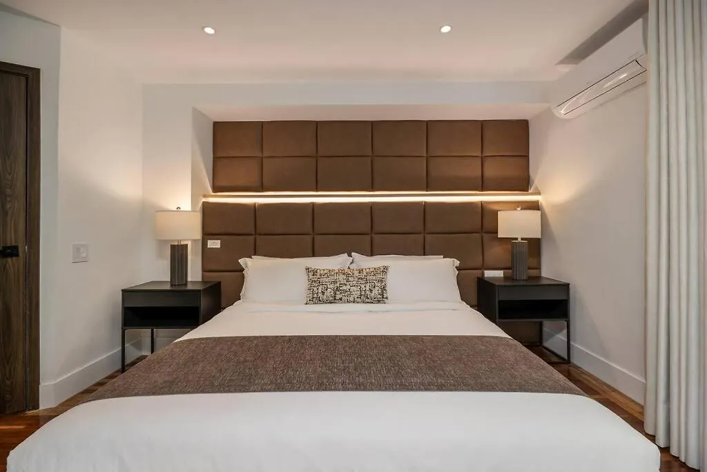 Casa Luxe - Cold Plunge, Sauna, Pool, & Jacuzzi! Villa Medellin