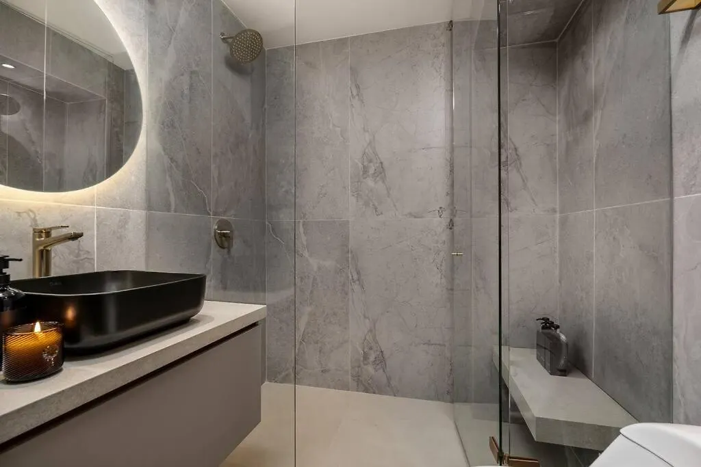 Casa Luxe - Cold Plunge, Sauna, Pool, & Jacuzzi! Villa Medellin