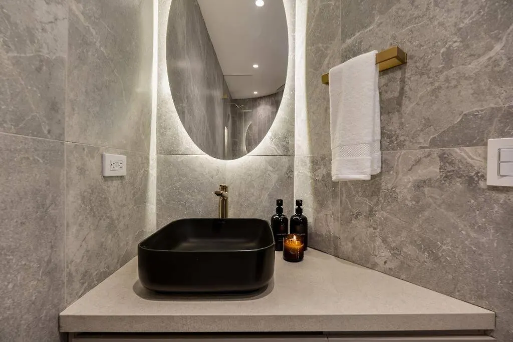 Casa Luxe - Cold Plunge, Sauna, Pool, & Jacuzzi! Villa Medellin 0*,  Colombia