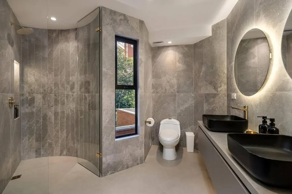 Casa Luxe - Cold Plunge, Sauna, Pool, & Jacuzzi! Villa Medellin Colombia