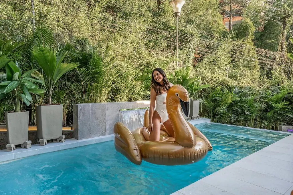 Casa Luxe - Cold Plunge, Sauna, Pool, & Jacuzzi! Villa Medellin