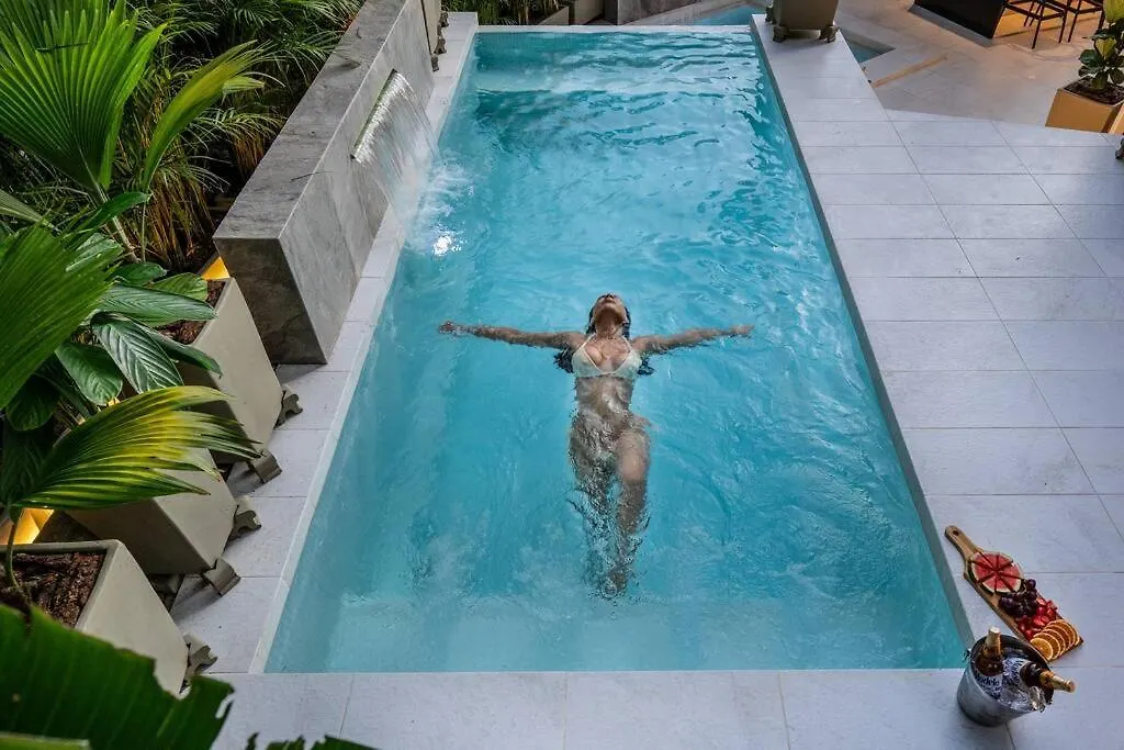 メデジン Casa Luxe - Cold Plunge, Sauna, Pool, & Jacuzzi!ヴィラ